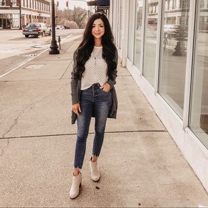 Meet Your Posher: Christina!